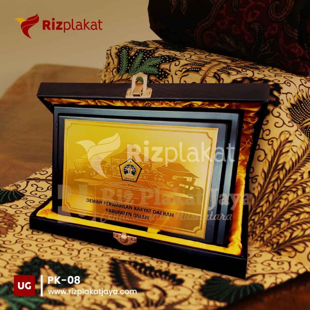 plakat kayu Bandung