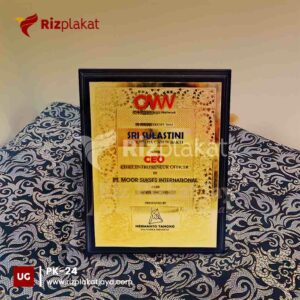 Plakat Kayu Penghargaan CMN