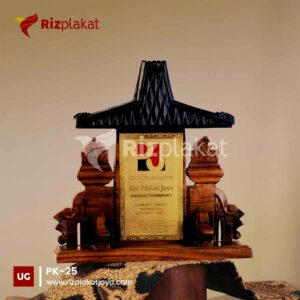 Plakat Kayu Riz plakat Surabaya
