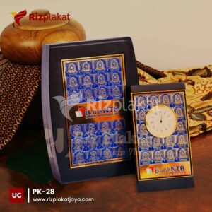 Plakat Kayu Batik Bank NTB