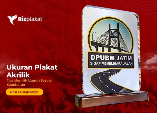 ukuran plakat akrilik