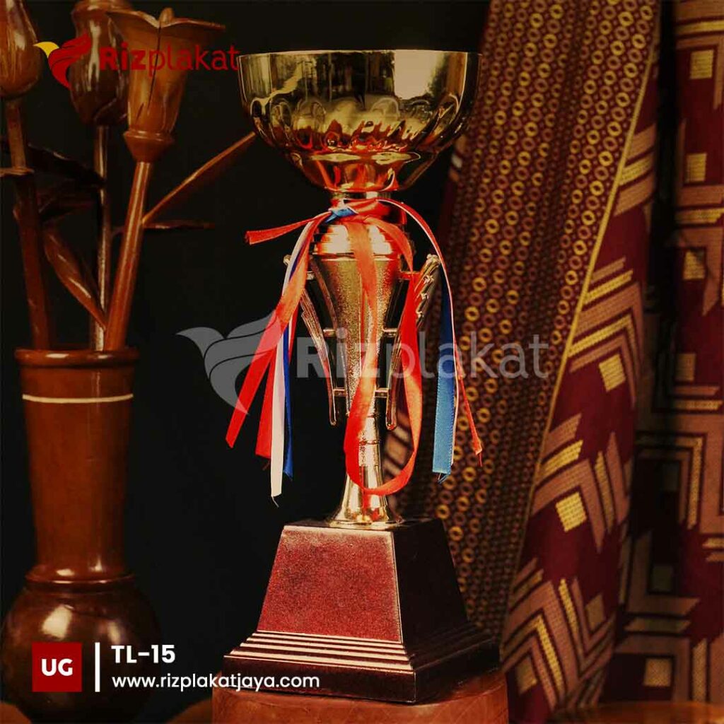 Trophy Logam Custom