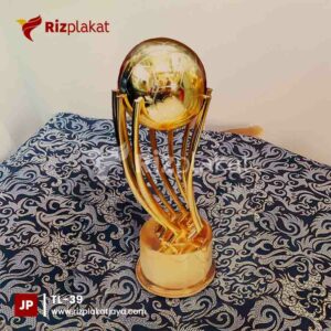 Trophy Logam Sepak Bola Indonesia