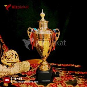 Piala Logam Bergilir Badminton