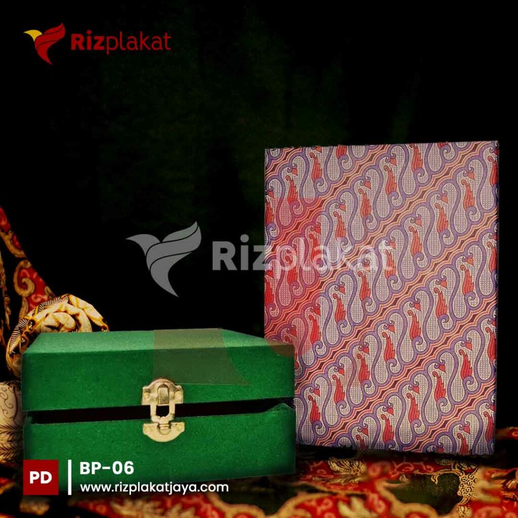 Box Plakat Bludru Custom