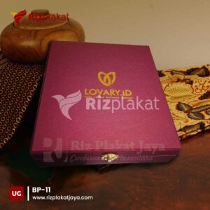 Box Plakat Lovary ID