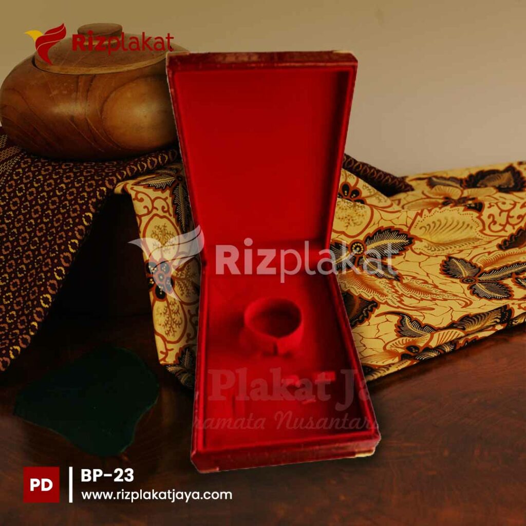 Box Perhiasan 1 Set