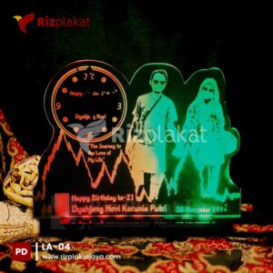Lampu Akrilik Hadiah Ulang Tahun
