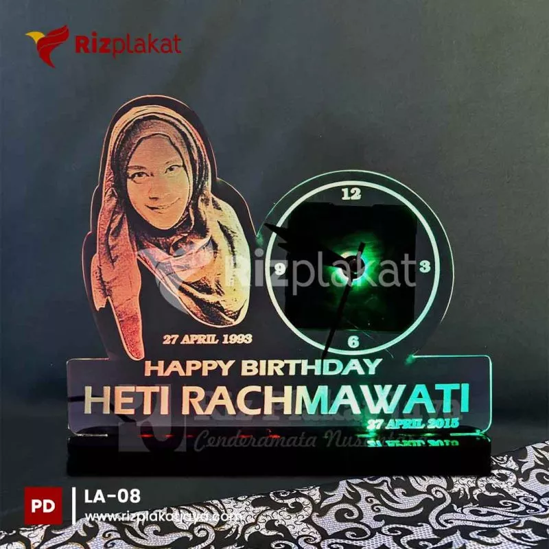 Hadiah Lampu Akrilik Surabaya