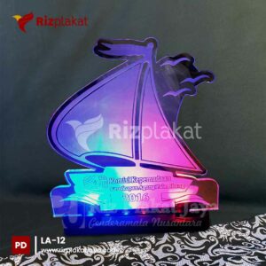 Lampu Akrilik Custom Kapal
