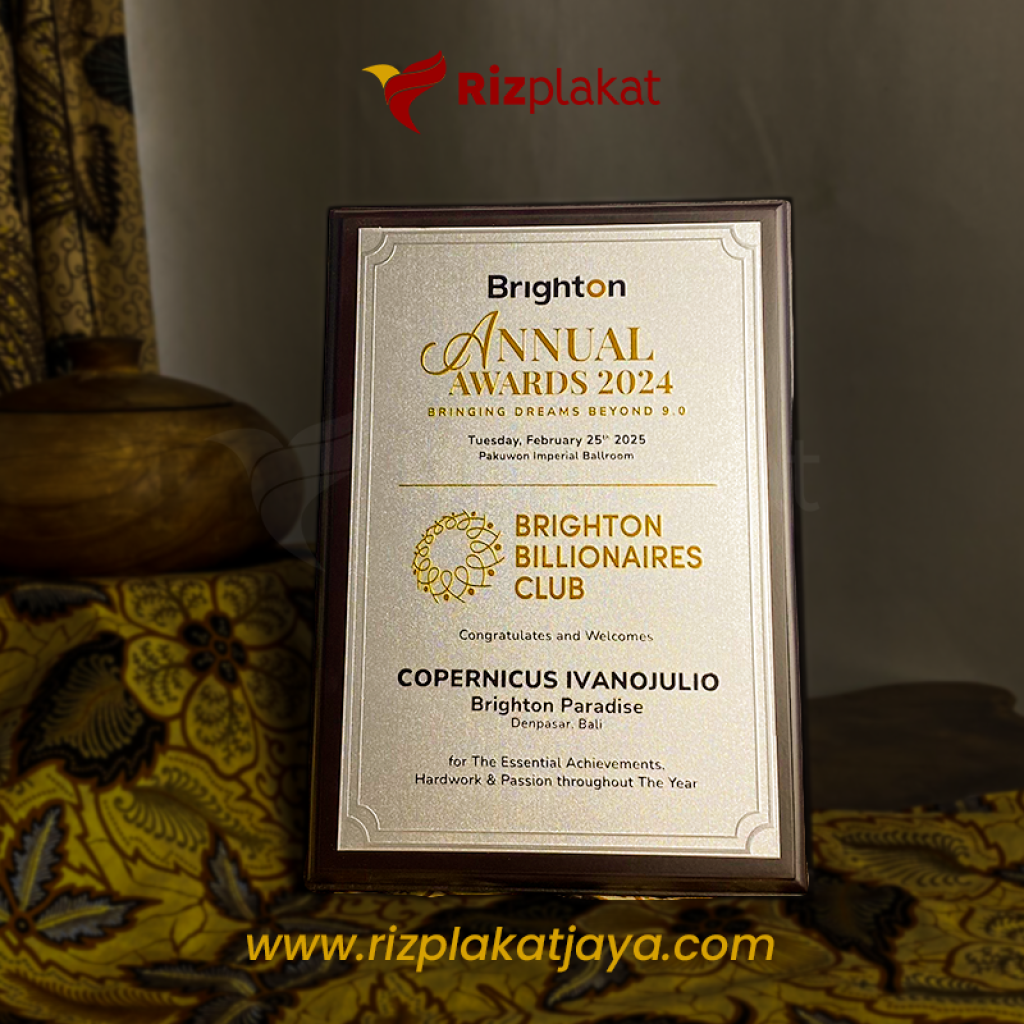 plakat kayu brighton