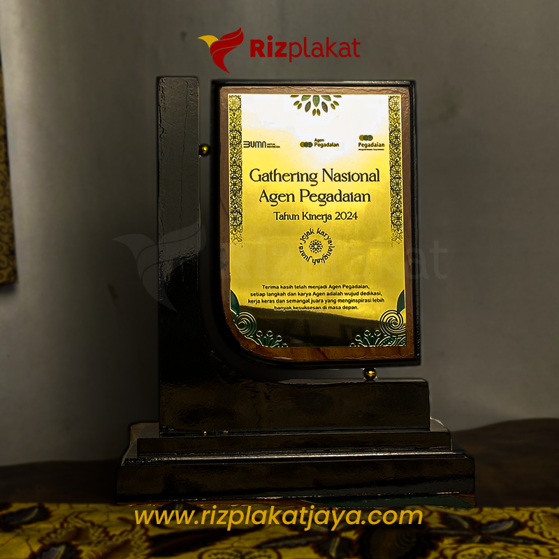 plakat kayu agen pegadaian