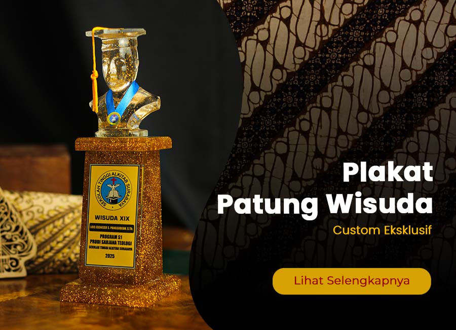 kw artikel moneysite Plakat Patung Wisuda, vol 20.