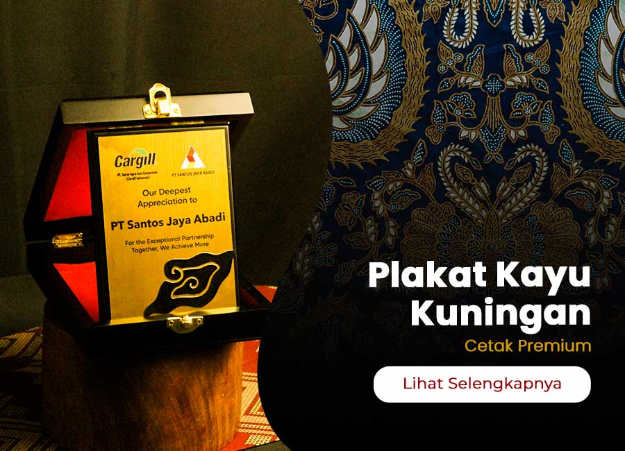 Contoh Tulisan di Plakat Kayu Kuningan Kantor | Pusat Cetak Premium di Surabaya
